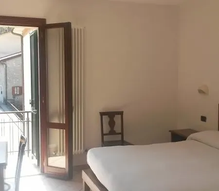Hotel Acquacheta Valtancoli 3*