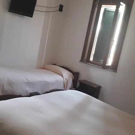Hotel Acquacheta Valtancoli 3*