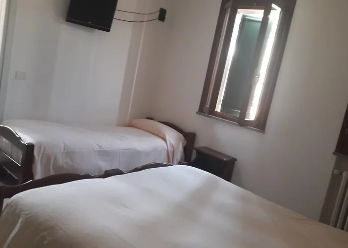 Hotel Acquacheta Valtancoli 3*